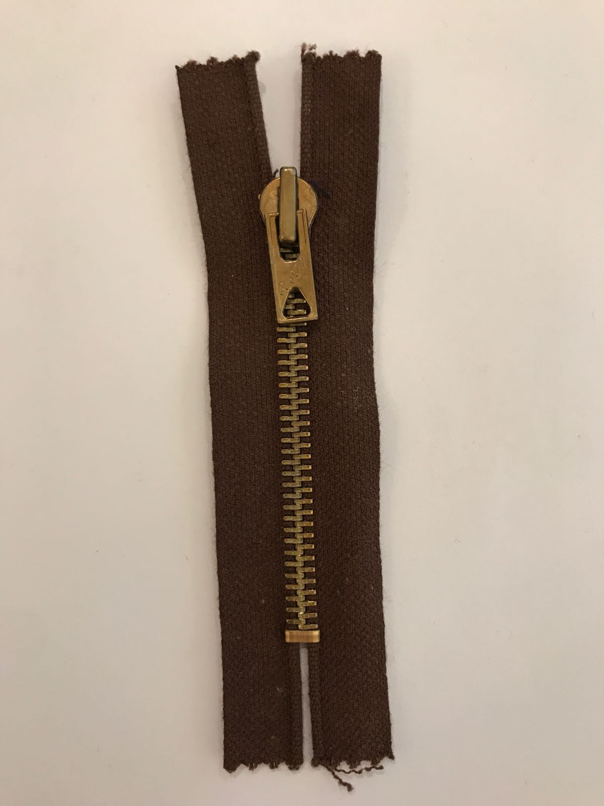Metal zipper non-divisible 9 cm