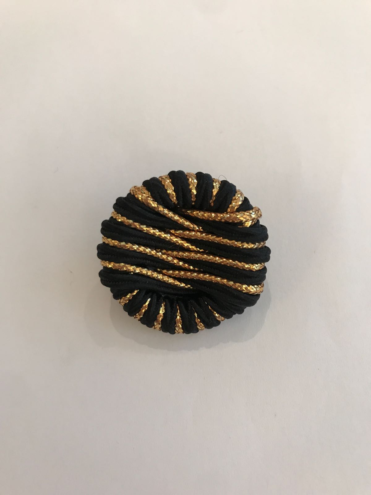 Fabric button with gold 33 mm