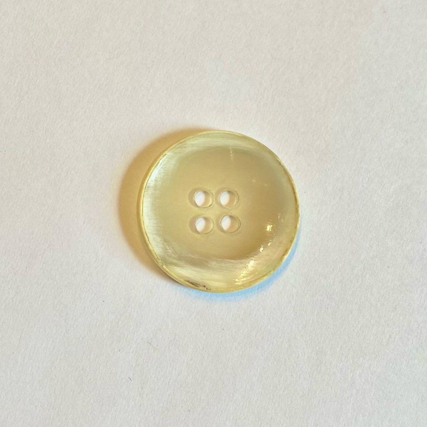 Semi-transparent horn button 25 mm