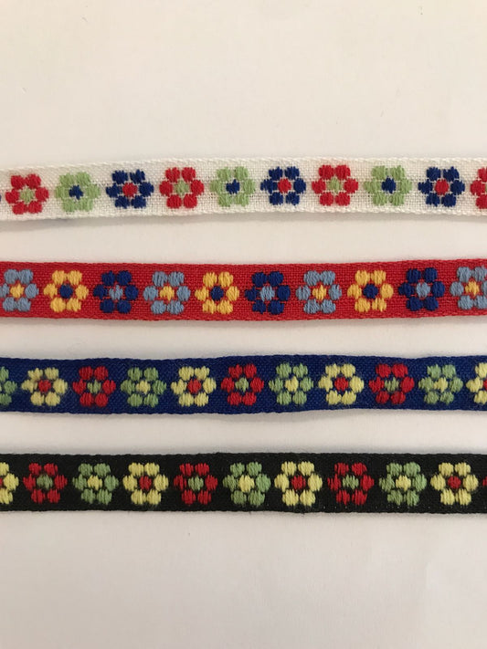 Cotton ribbon with flowers 9 mm