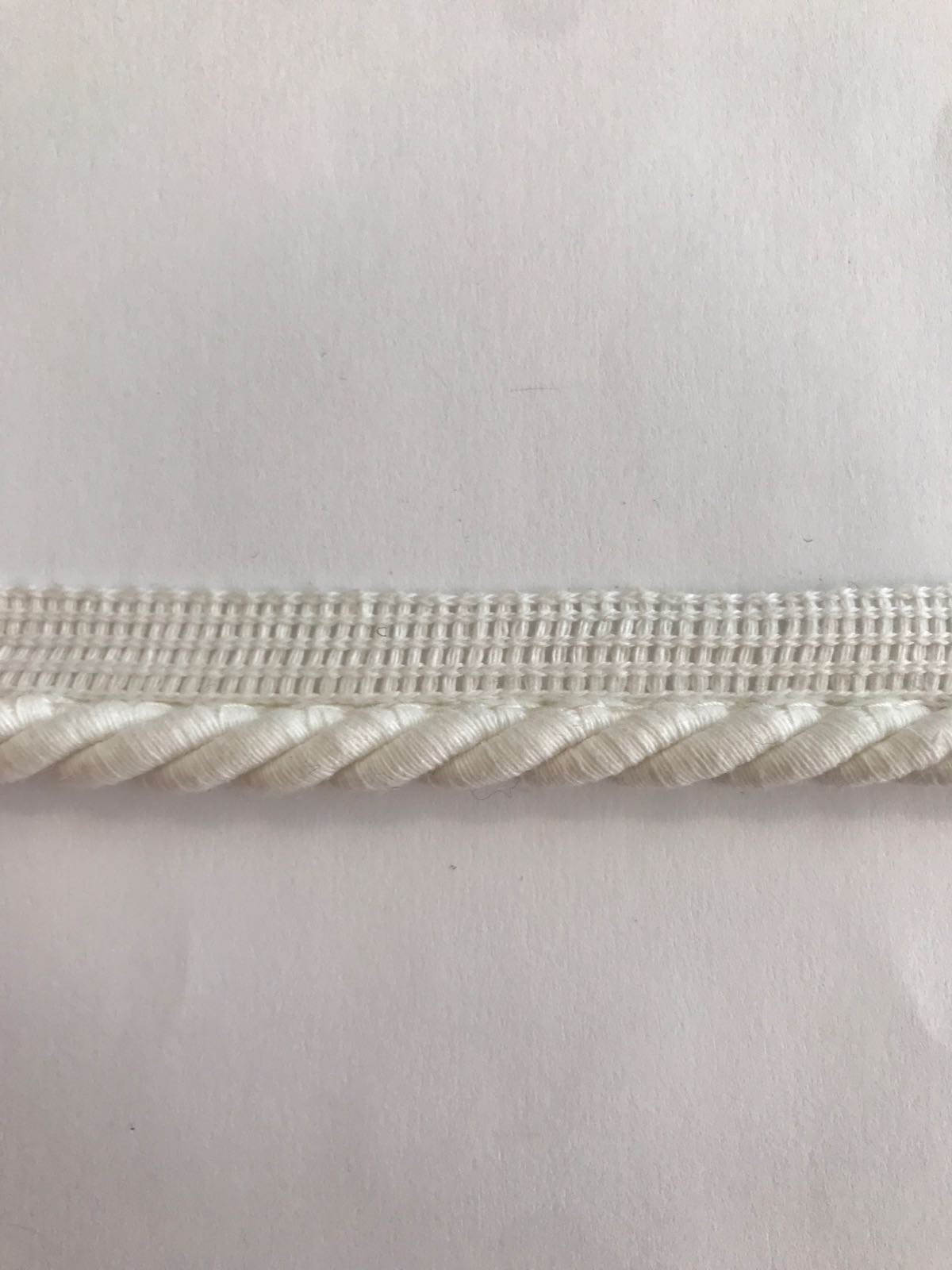 Furniture cord with sewing edge 8 mm