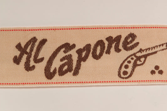 Bånd m/ tekst "Al Capone" 52 mm