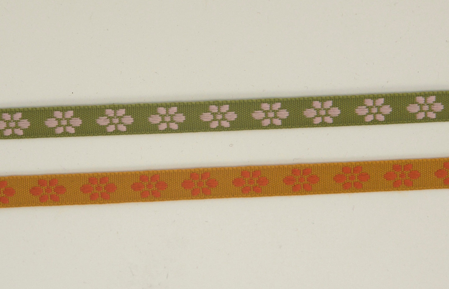 Ribbon with flowers 9 mm
