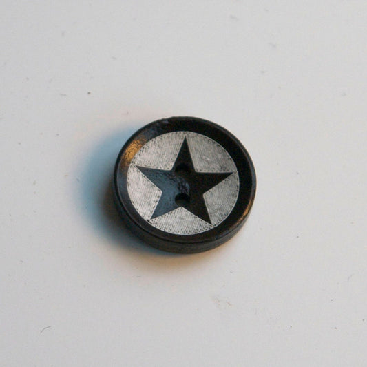 Wooden button star 20 mm