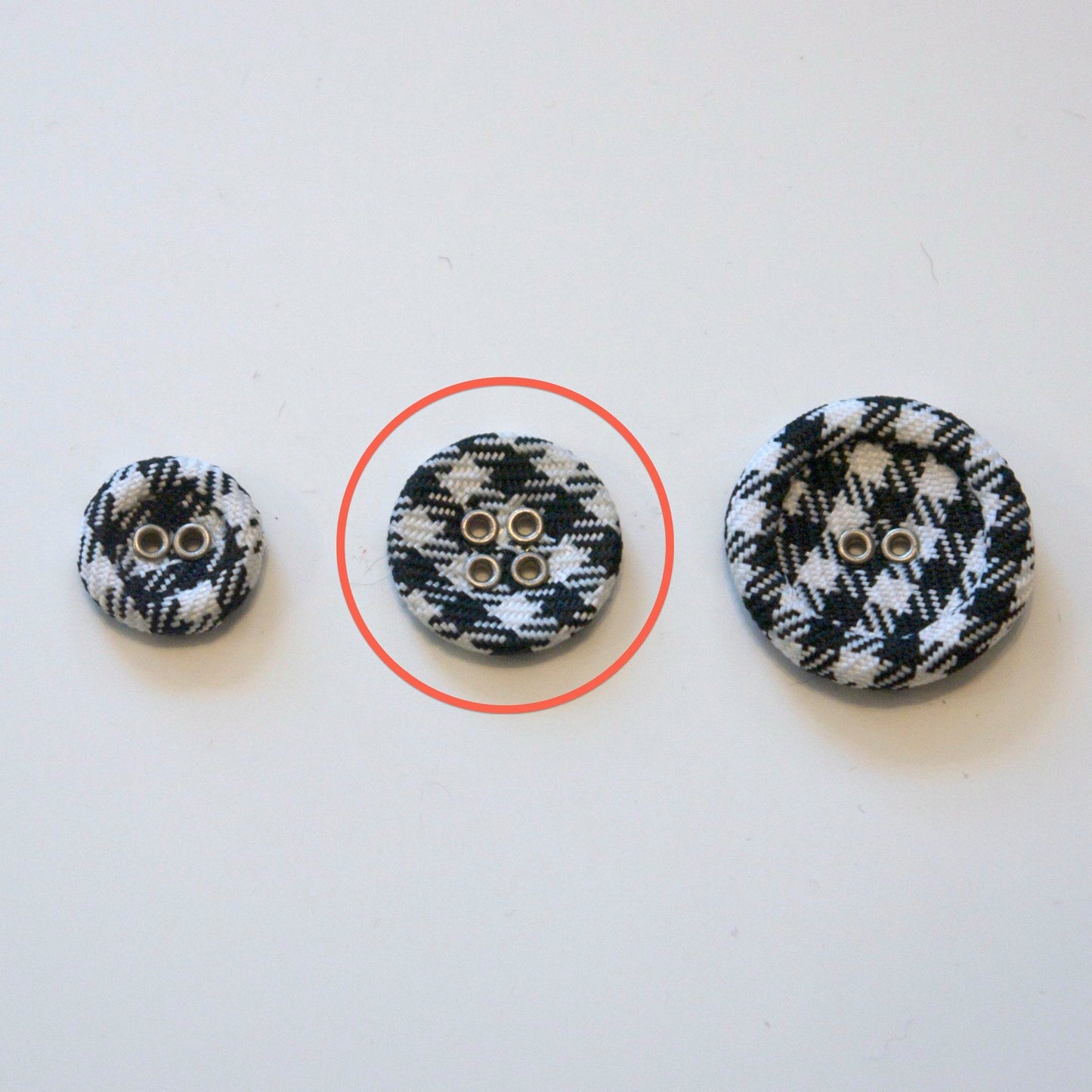 Pepita fabric button 20 mm