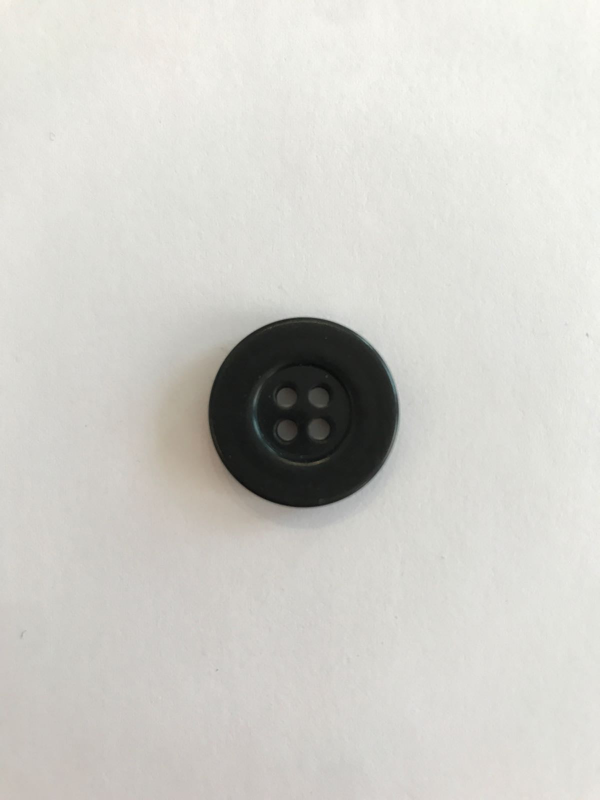 Plastic button 19 mm