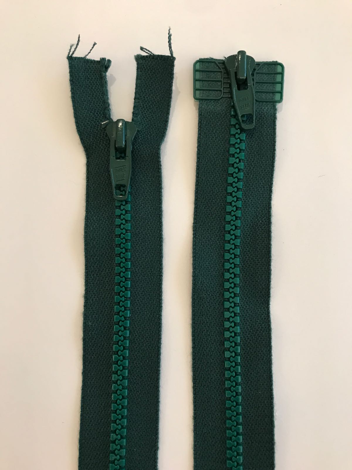 Plastic zipper 2-way 58 cm