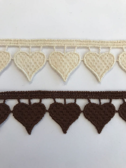 Cotton lace with hearts 32 mm