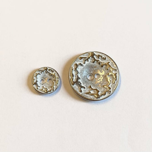 Silver button with pattern 12-23 mm