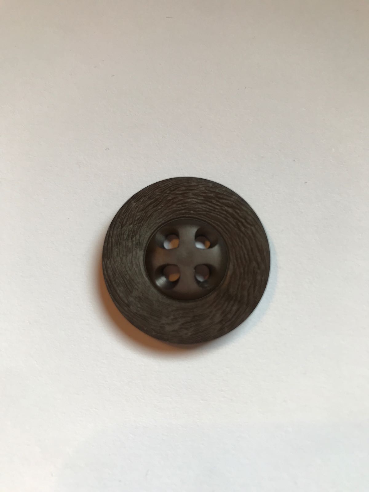 Plastic button 28 mm