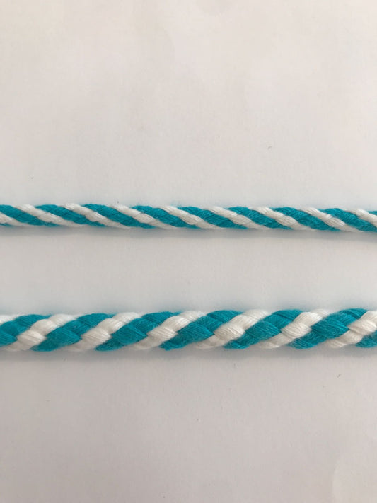 Two-tone anorak cord