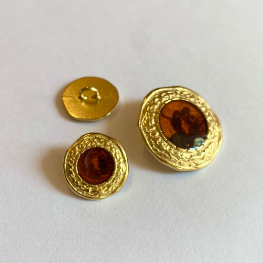 Gold button with enamel 15-22 mm