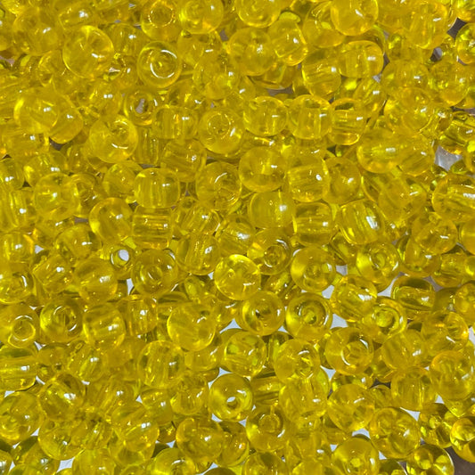 Yellow glass beads size 8/0